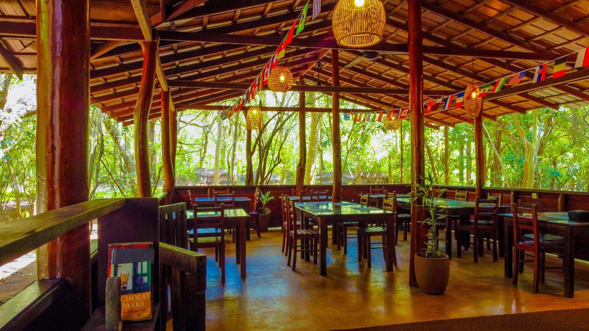 Jungle Host Hostel And Tree House Сигирия Экстерьер фото