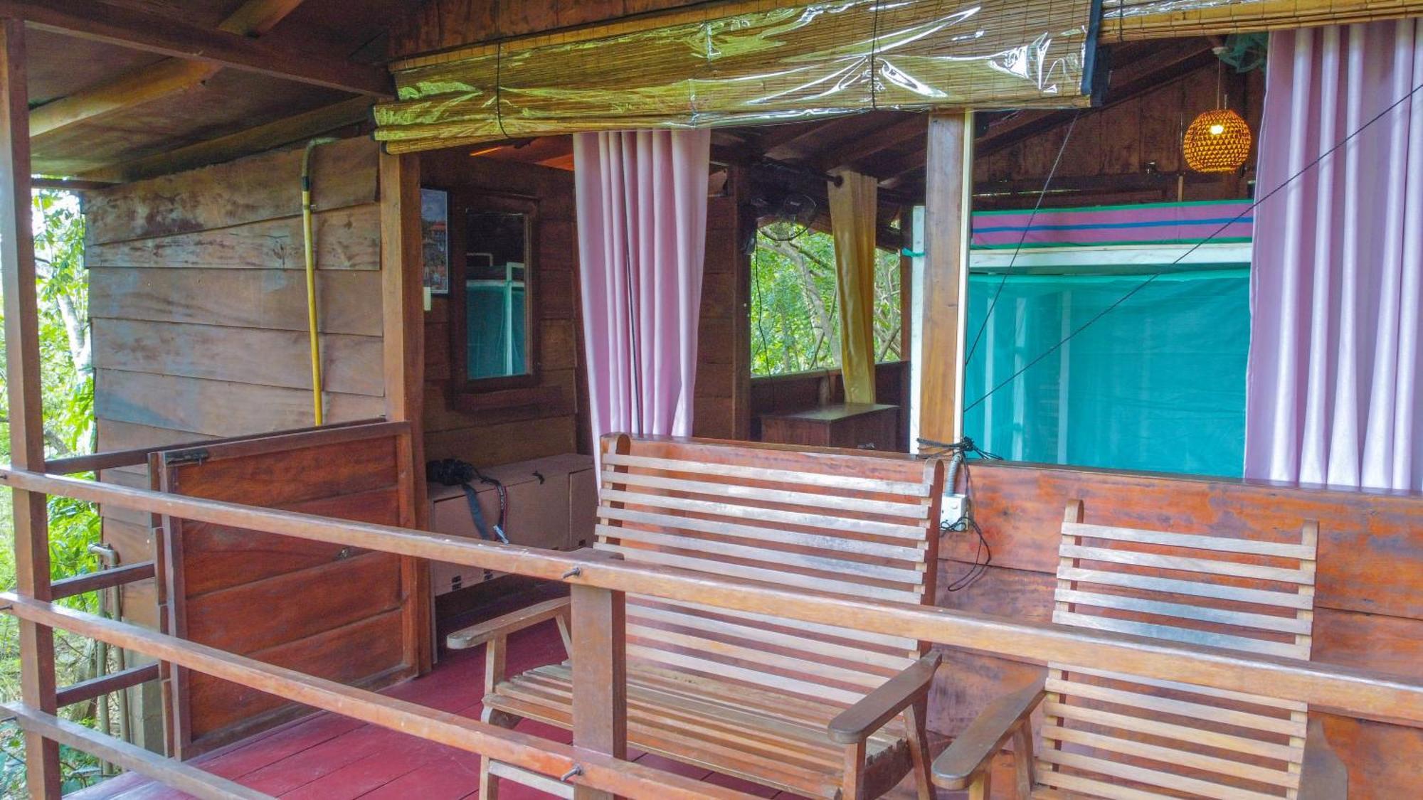 Jungle Host Hostel And Tree House Сигирия Экстерьер фото